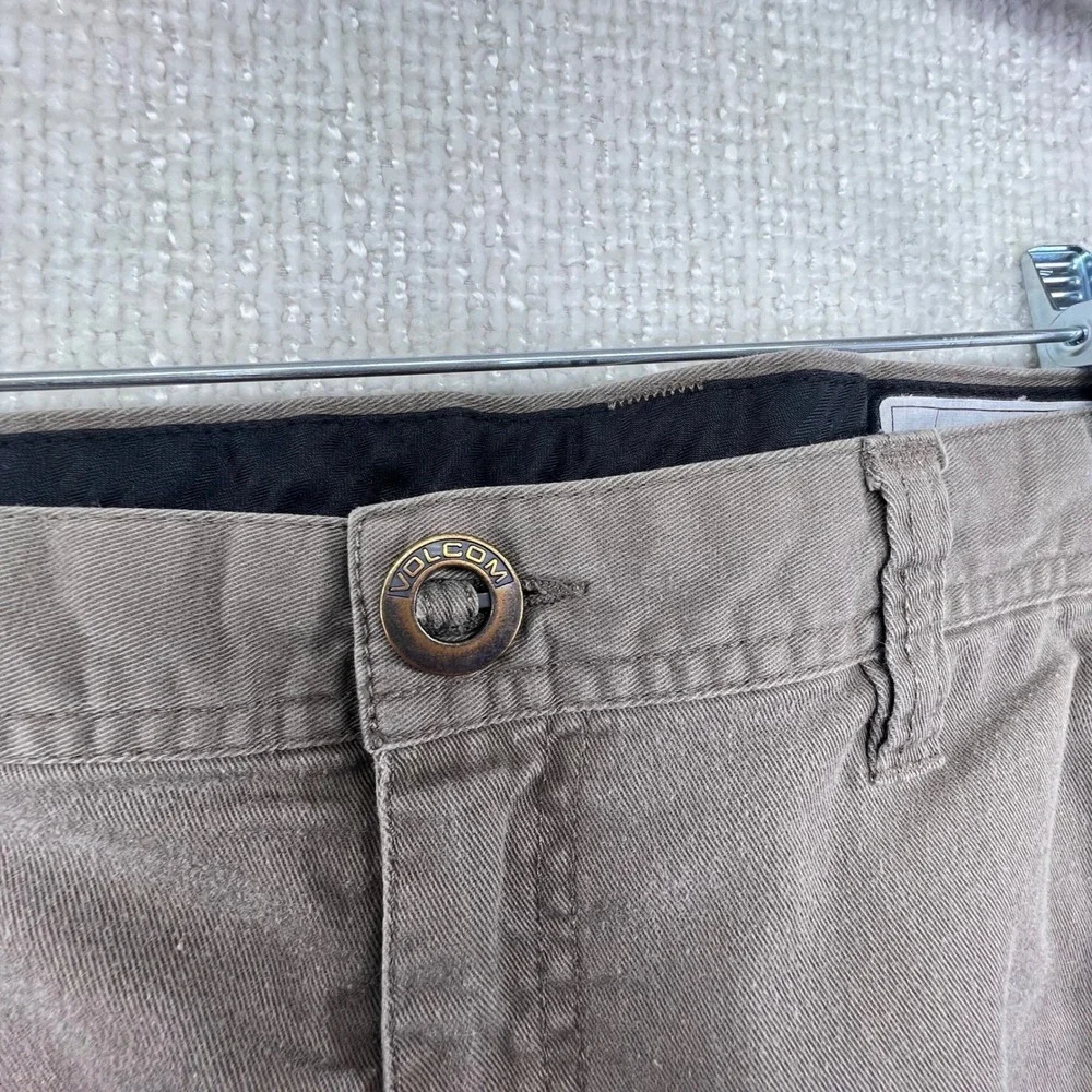 Volcom Mens Shorts Size 34‎ Brown Casual Chino Walk Flat Front